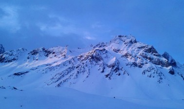 manaslu Tsum valley trek