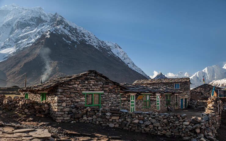 Manaslu circuit trek