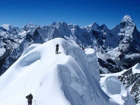 Chulu West Peak